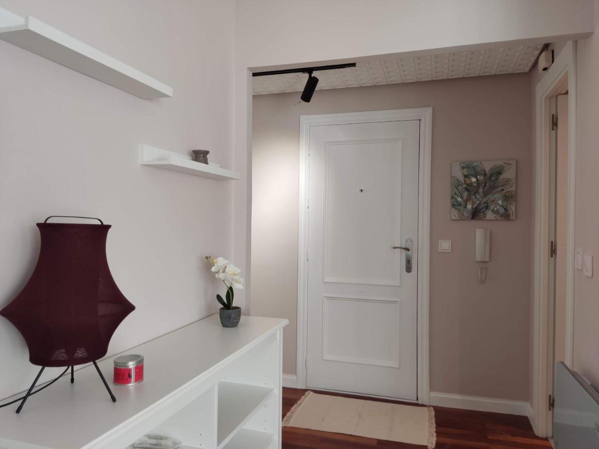 Acogedor Apartamento Junto A La Plaza Villasana de Mena Exteriör bild